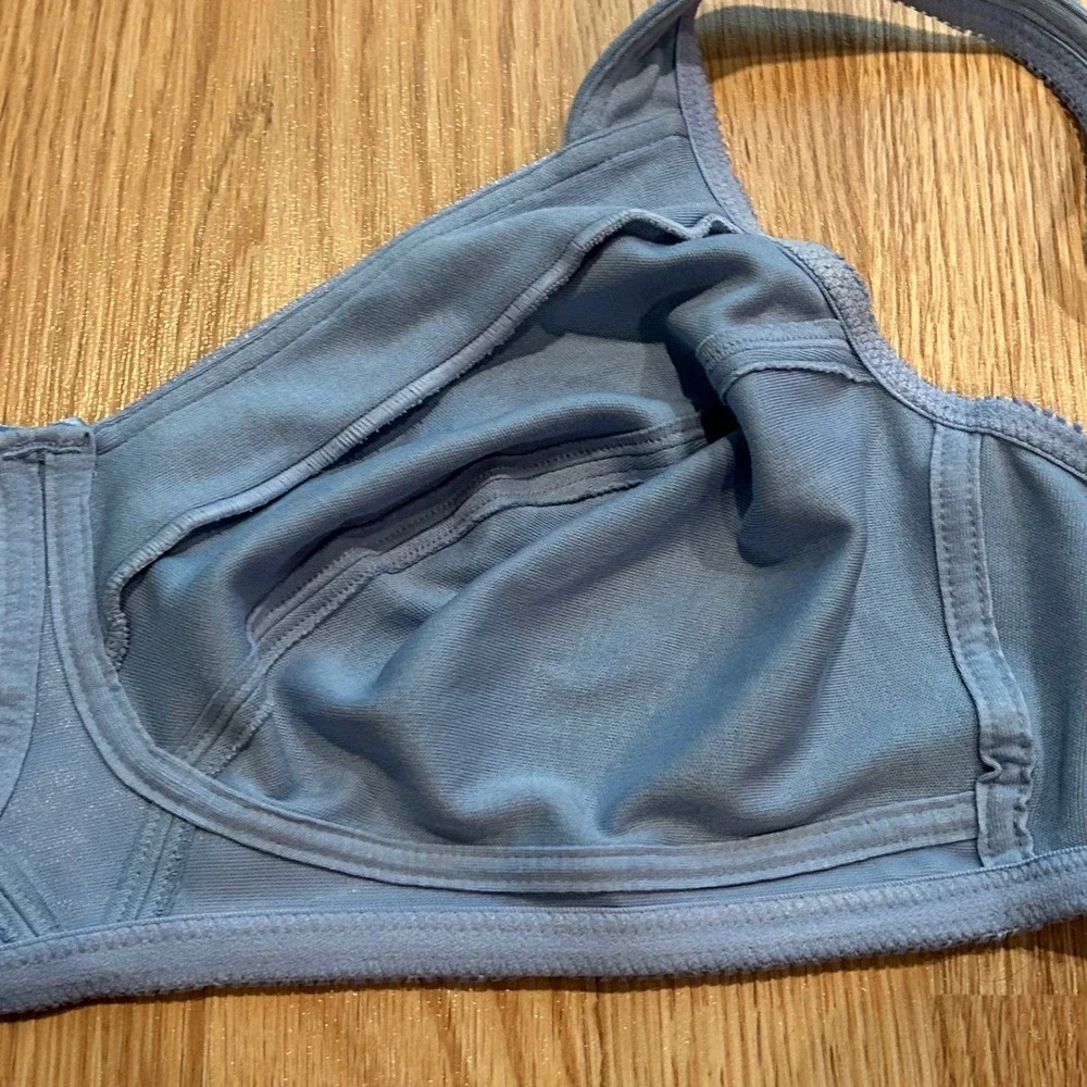 Bestform Wireless Full Coverage Comfort Bra‎ Blue Satin Trim Bow Detail 40DD
